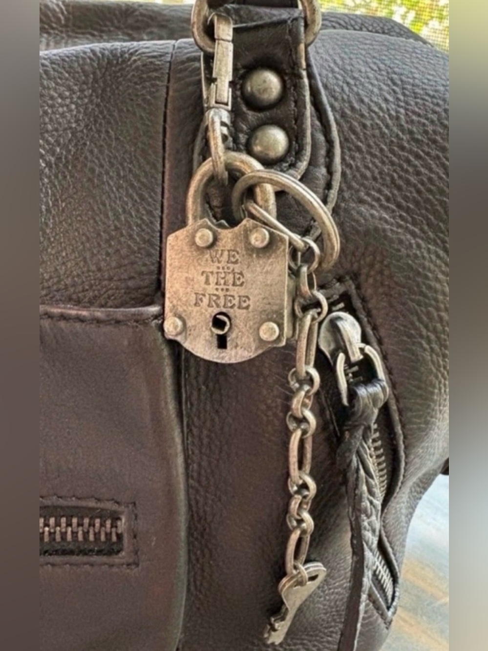 We the Free Lock Keychain 🔥 - Picture 13 of 15